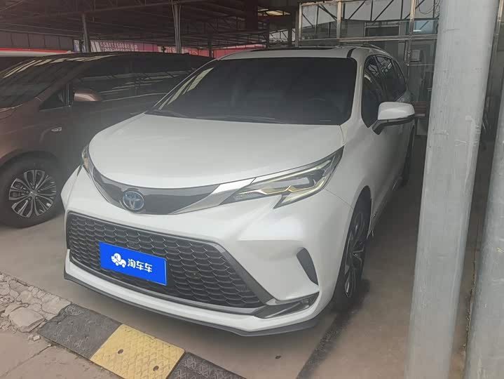 Toyota Granvia, 2023 — купить в Орле под ключ