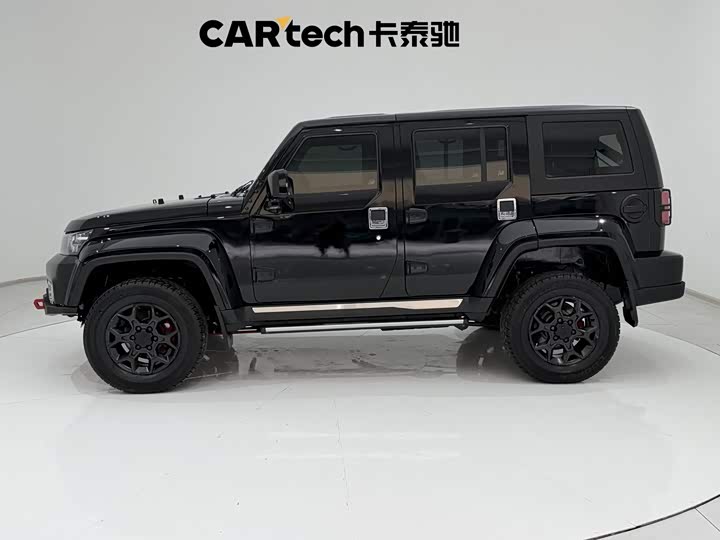 BAIC Beijing BJ40, 2023 — фото 8 из 9