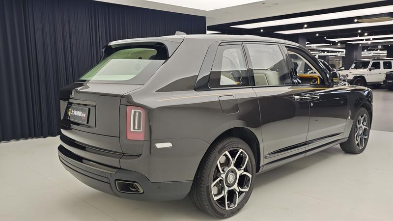 Rolls-Royce Cullinan, 2023 — фото 5 из 11