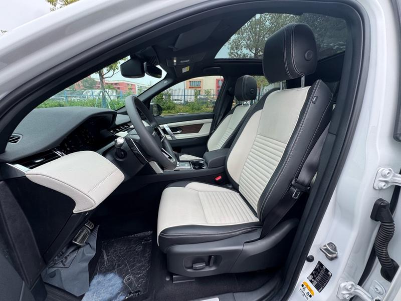 Land Rover Discovery Sport Hybrid, 2022 — фото 10 из 12