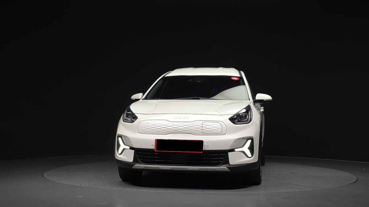 Kia Niro, 2022 — фото 3 из 12