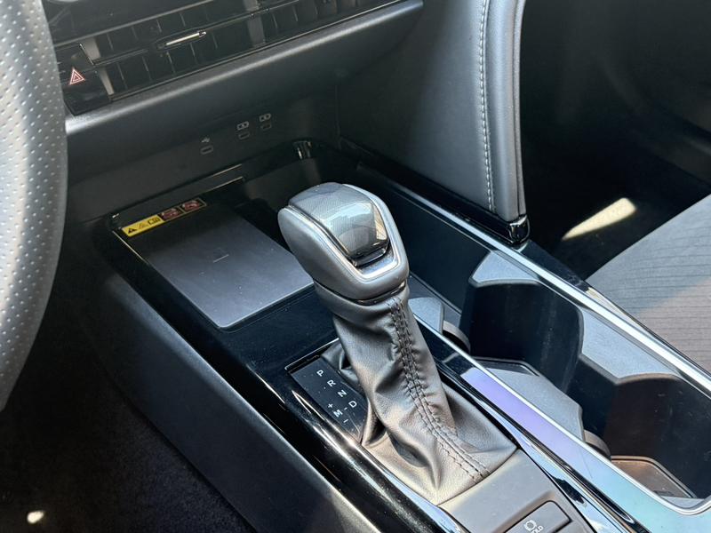 Toyota Camry, 2025 — фото 11 из 12