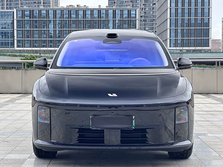 LiXiang i8, 2025 — купить в Чебоксарах под ключ
