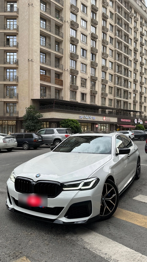 BMW 5 Serii, 2022