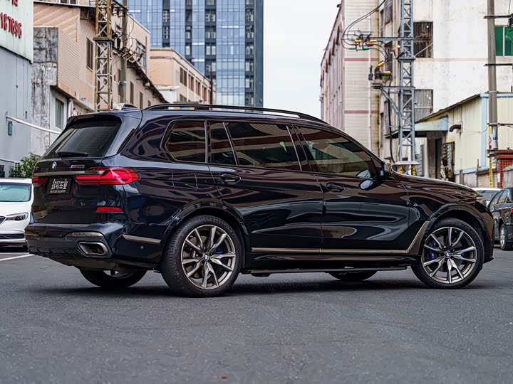 BMW X7, 2022 — фото 3 из 9