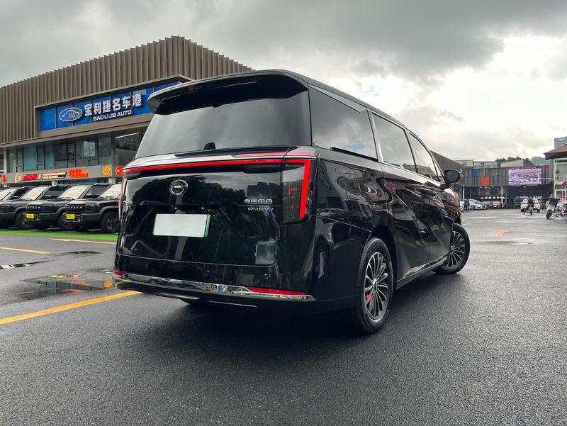 GAC Trumpchi M8 Hybrid, 2026 — фото 7 из 12