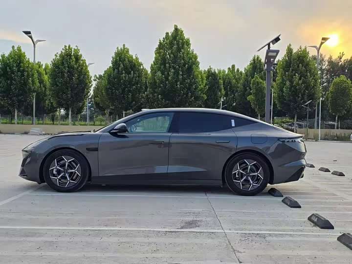 Lynk & Co 30 EM-P Hybrid, 2025 — фото 5 из 9