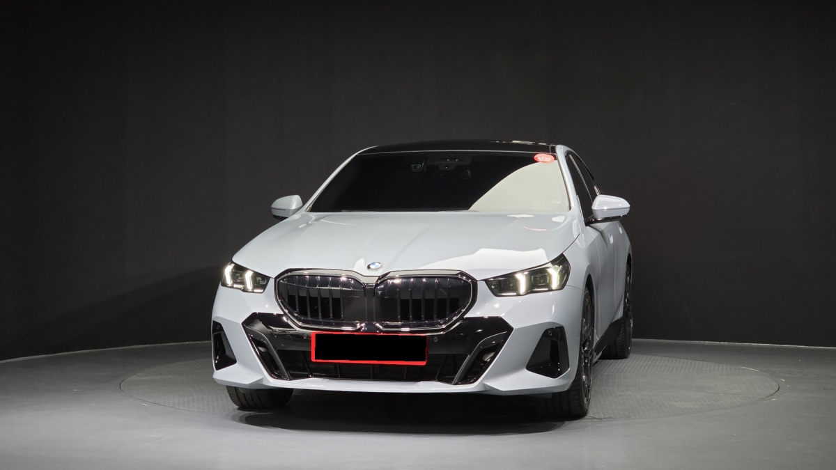 BMW 5 Series, 2025 — фото 3 из 12
