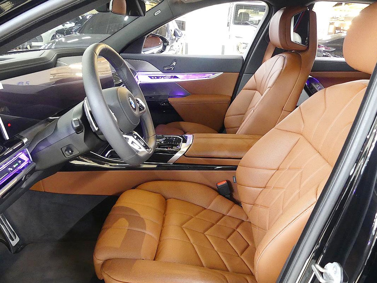 BMW 7 Series, 2025 — фото 7 из 12
