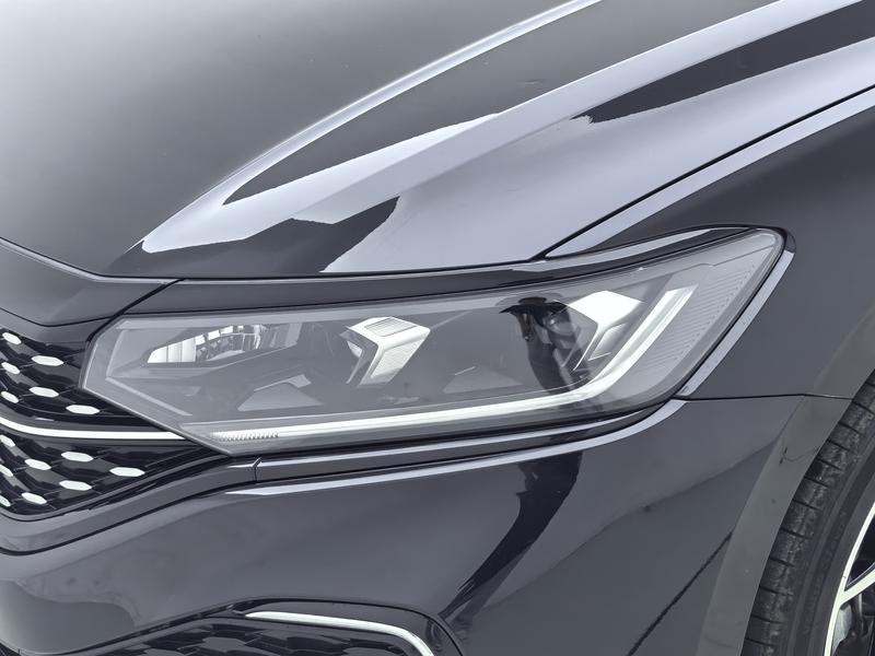 Volkswagen Passat, 2025 — фото 2 из 12