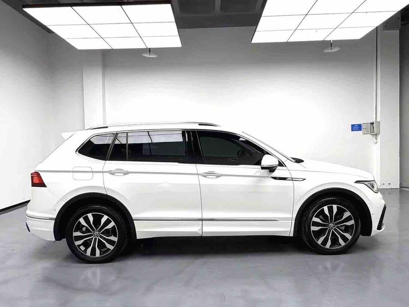 Volkswagen Tiguan L Pro, 2022 — фото 3 из 9
