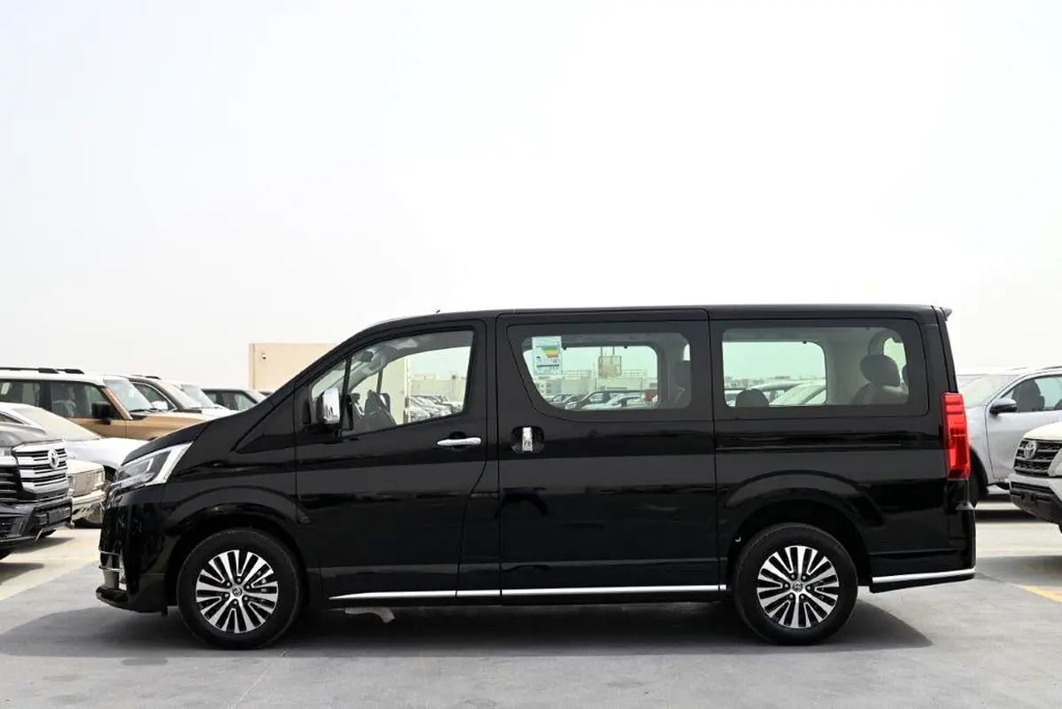 Toyota Granvia, 2026 — фото 3 из 10