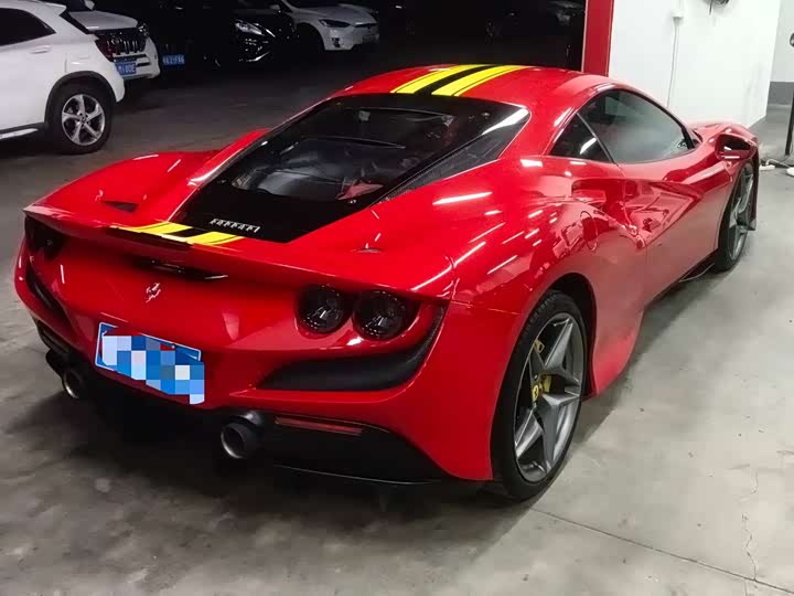 Ferrari F8, 2022 — фото 4 из 9