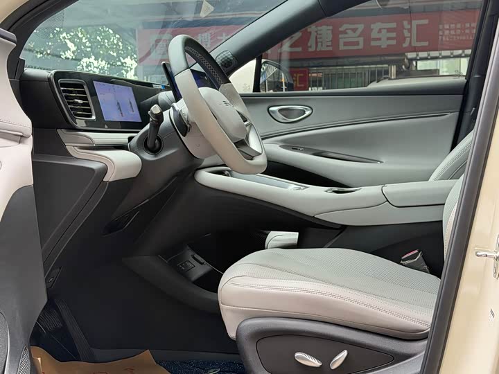 BYD Sea Lion 06 Hybrid/EV, 2025 — фото 8 из 9