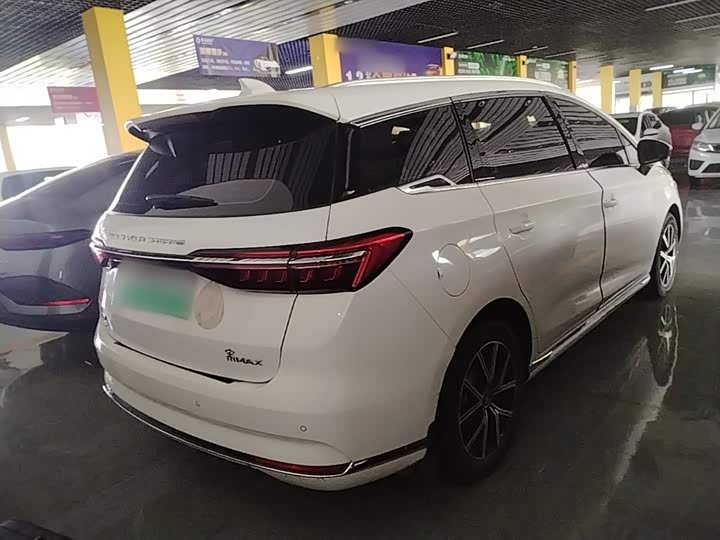 BYD Song Max Hybrid, 2022 — фото 7 из 9