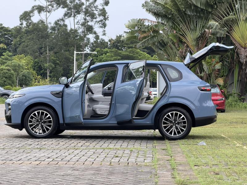 Leapmotor B10, 2025 — фото 4 из 12