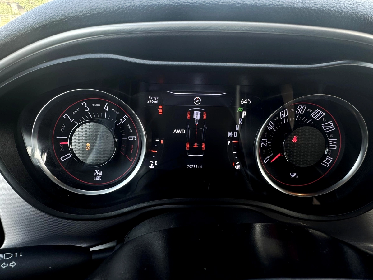Dodge Challenger, 2021 — фото 8 из 12
