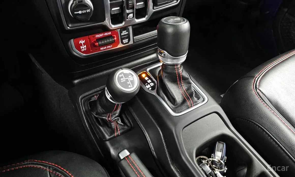 Jeep Wrangler, 2023 — фото 9 из 12