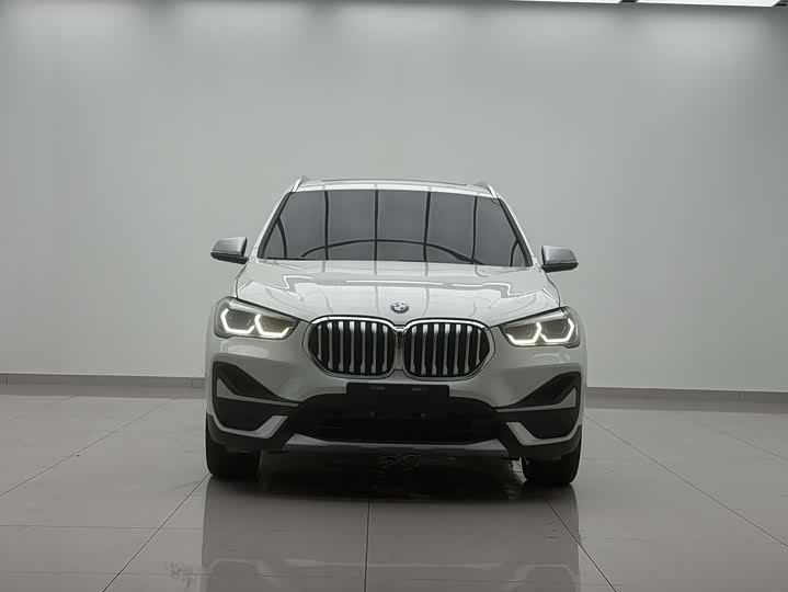 BMW X1, 2022 — фото 3 из 9
