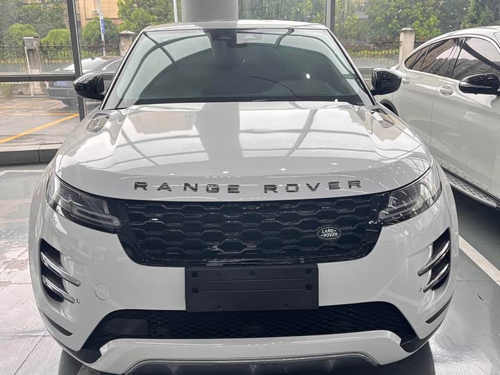 Land Rover Range Rover Evoque L, 2024 — фото 2 из 9