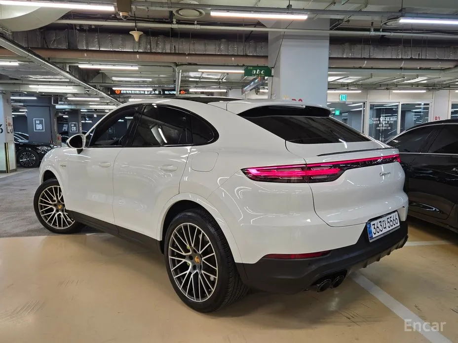 Porsche Cayenne, 2021 — фото 10 из 12
