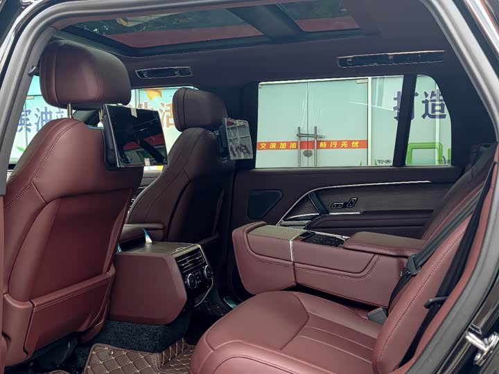 Land Rover Range Rover, 2024 — фото 7 из 9