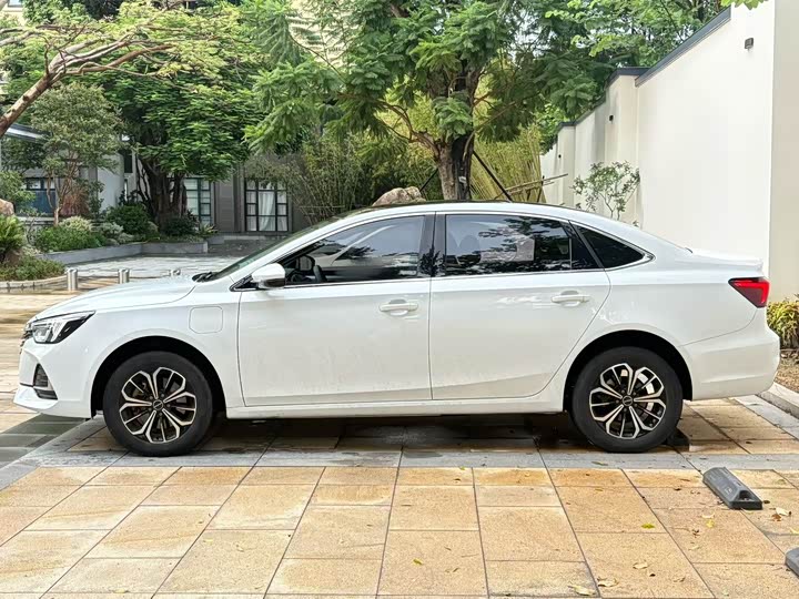 Roewe i6 Max EV, 2023 — фото 4 из 9