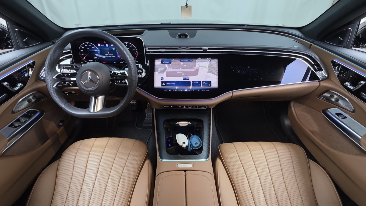 Mercedes-Benz E-Class, 2025 — фото 7 из 12