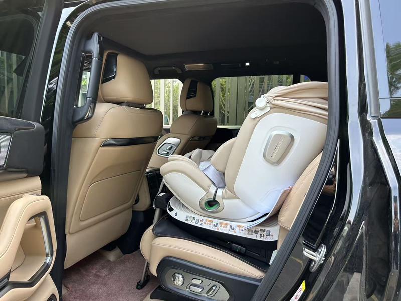 BYD FangChengBao Leopard 8, 2025 — фото 7 из 9