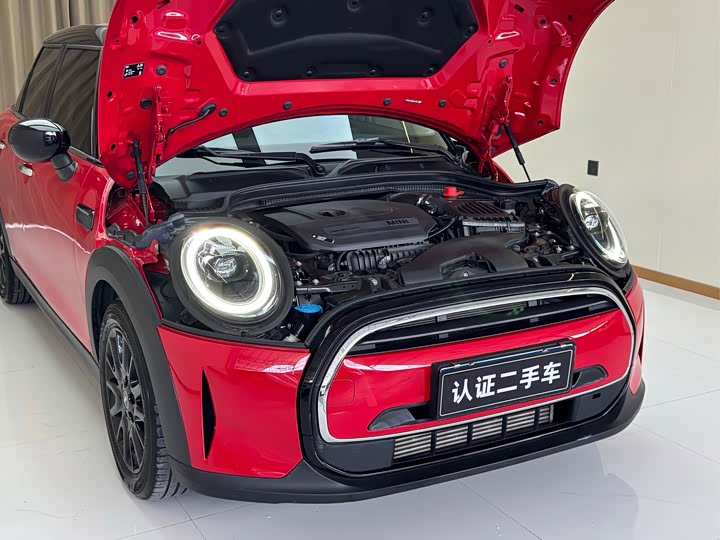 Mini Mini, 2023 — фото 7 из 9