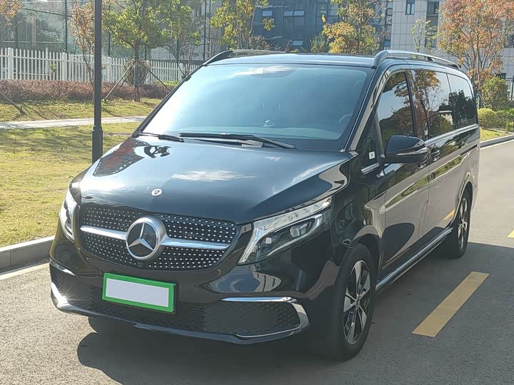 Mercedes-Benz V-Class, 2022 — купить в Москве под ключ