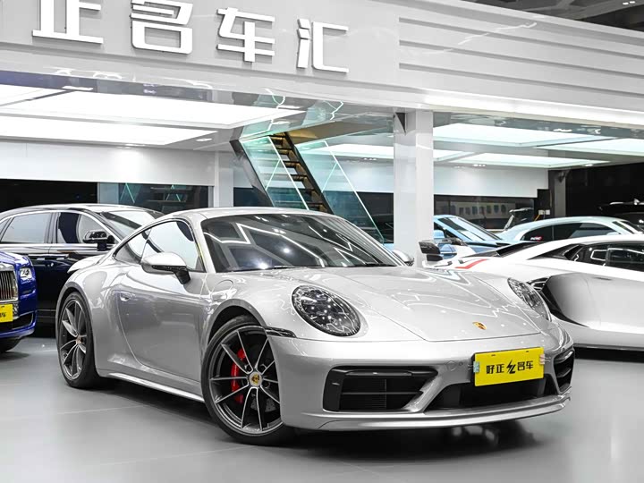 Porsche 911, 2022 — фото 3 из 9