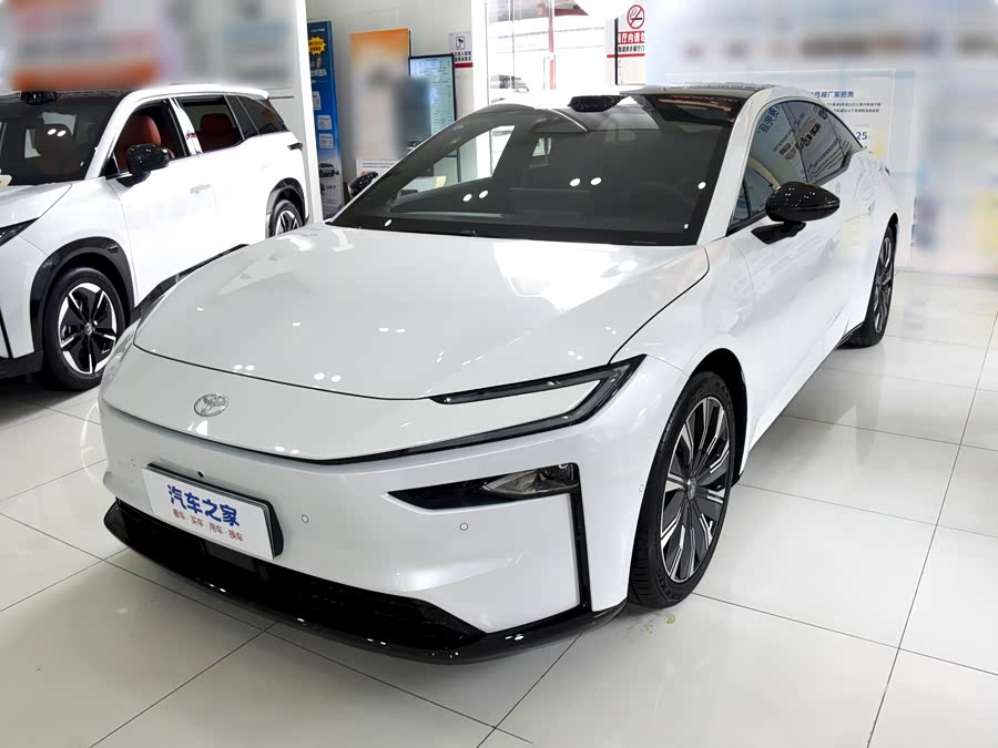 Toyota bZ7, 2026 — купить в Кирове под ключ