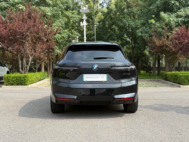 BMW iX, 2025 — фото 3 из 9