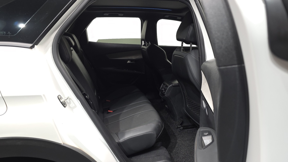 Peugeot 3008, 2022 — фото 12 из 12