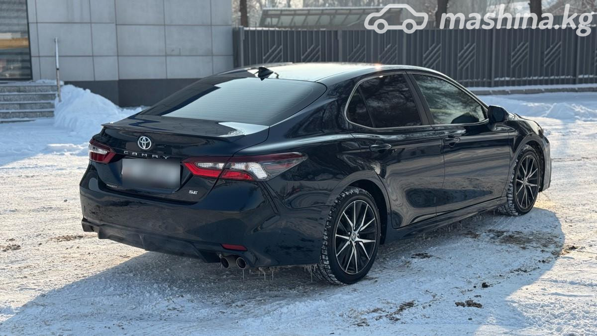 Toyota Camry, 2021 — фото 2 из 12