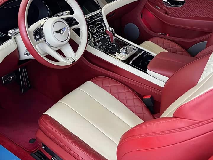 Bentley Continental GT, 2022 — фото 6 из 9