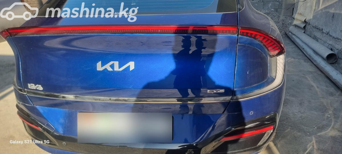 Kia EV6, 2022 — фото 10 из 11