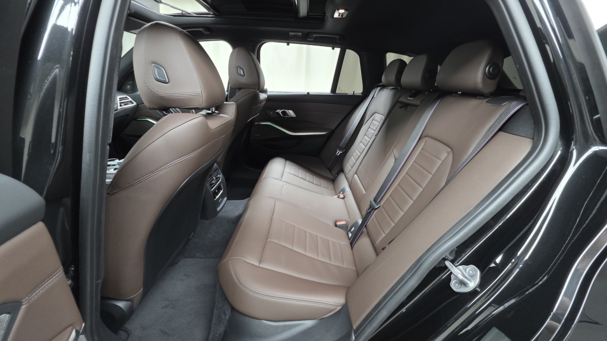 BMW 3 Series, 2025 — фото 12 из 12