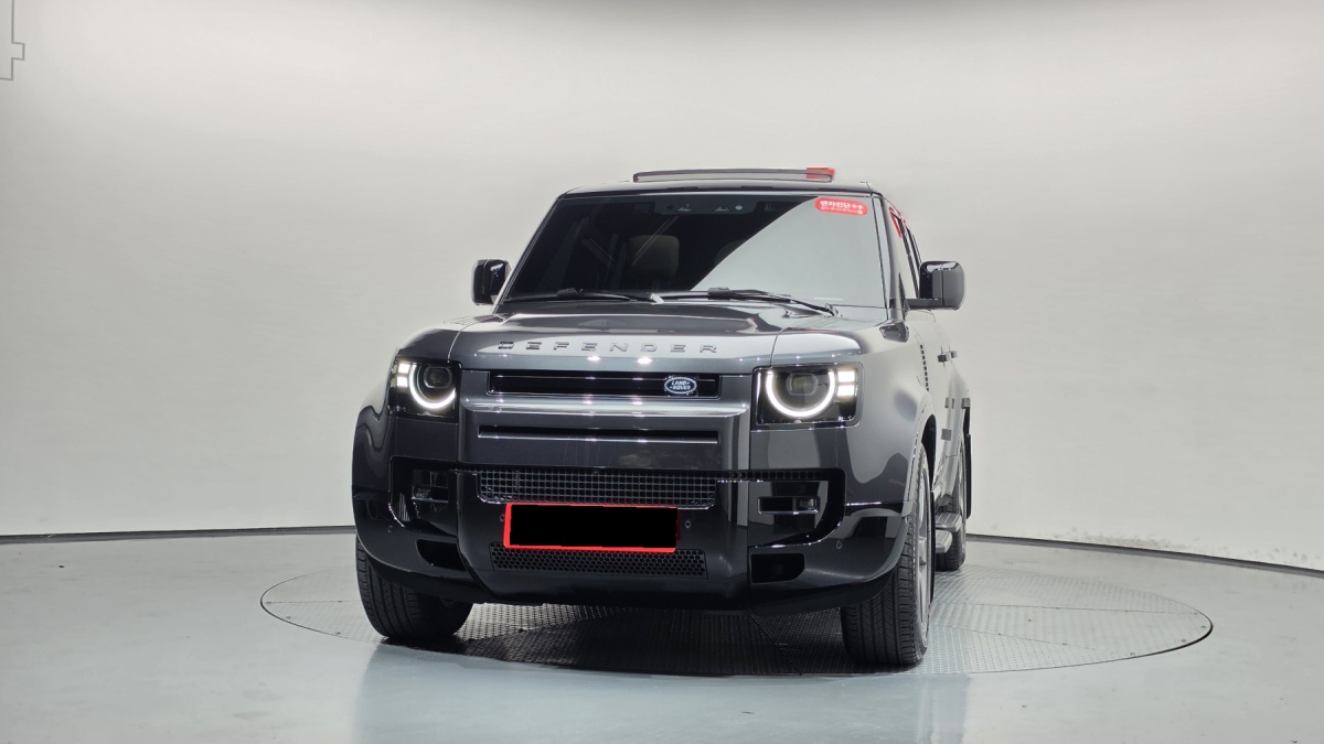 Land Rover Defender, 2026 — фото 3 из 12