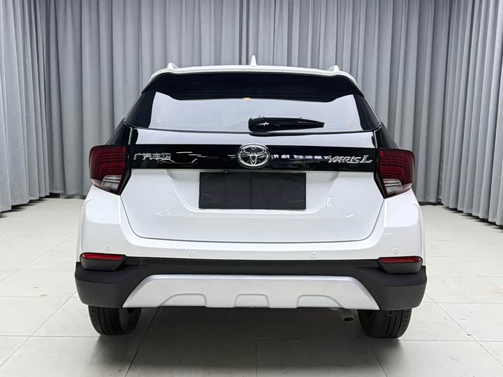 Toyota Yaris L Hatchback, 2022 — фото 5 из 9