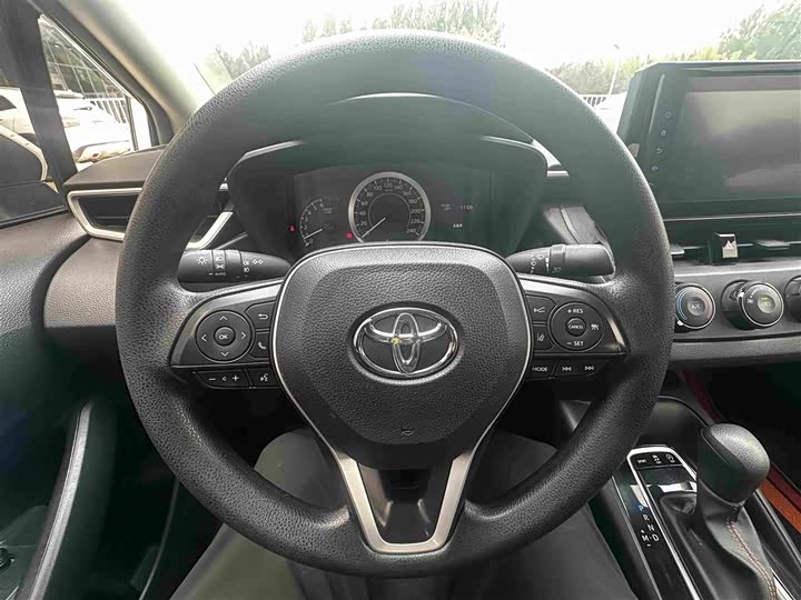 Toyota Corolla, 2023 — фото 9 из 9