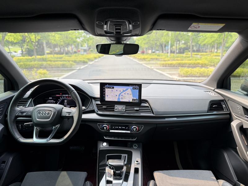 Audi Q5L Sportback, 2022 — фото 6 из 11