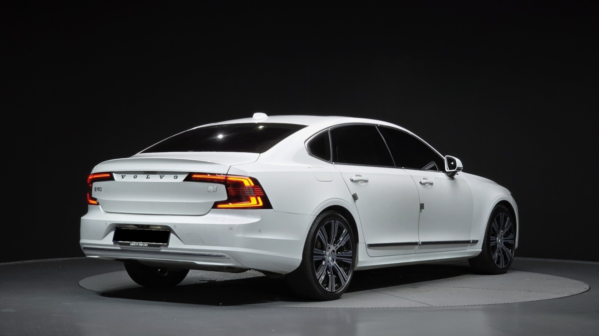 Volvo S90, 2022 — фото 2 из 12