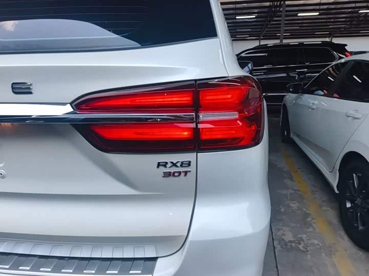 Roewe RX8, 2023 — фото 8 из 9