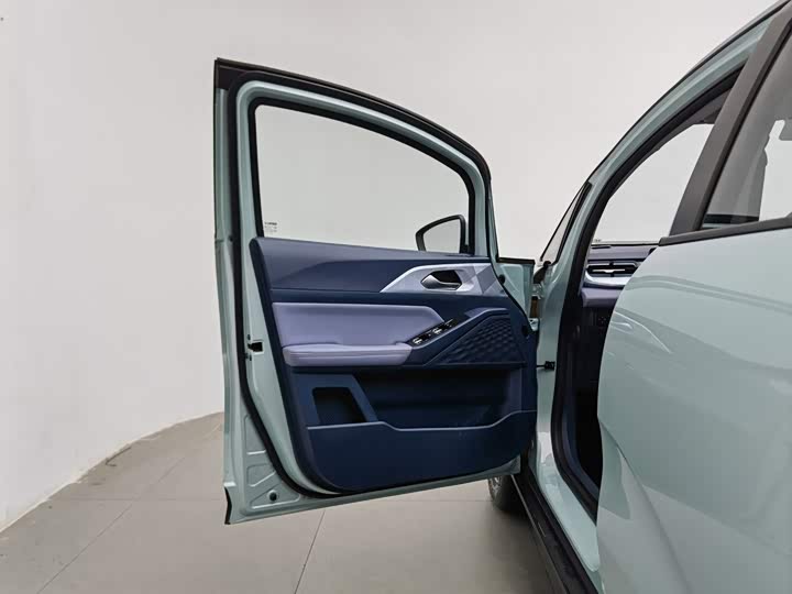 Geely Geometry E Firefly, 2023 — фото 8 из 9