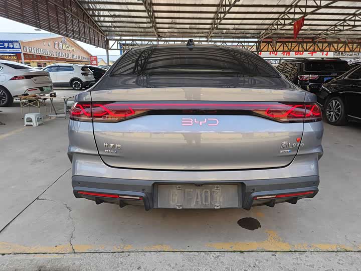 BYD Qin L, 2025 — фото 5 из 9