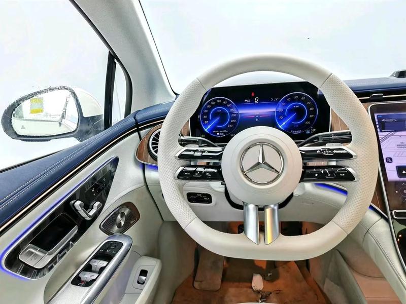 Mercedes-Benz EQE, 2025 — фото 9 из 12