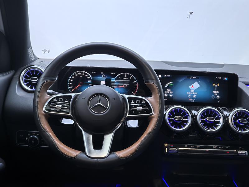 Mercedes-Benz GLA-Class, 2022 — фото 12 из 12