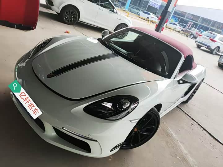 Porsche 718, 2025 — купить в Ульяновске под ключ